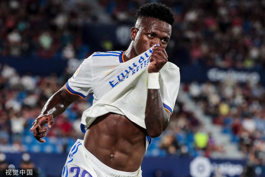 NBA每日最佳：约基奇28分准三双，詹姆斯贡献赛季新高29分