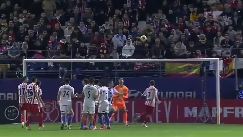 唐斯是尼克斯过去50年来砍35+15+5次数最多的球员