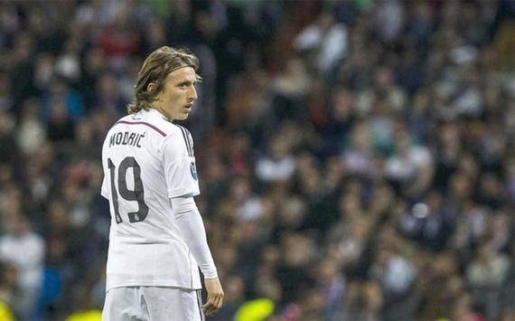 记者：杨皓宇随申花队出征亚冠广岛客场，李可因伤没有随队