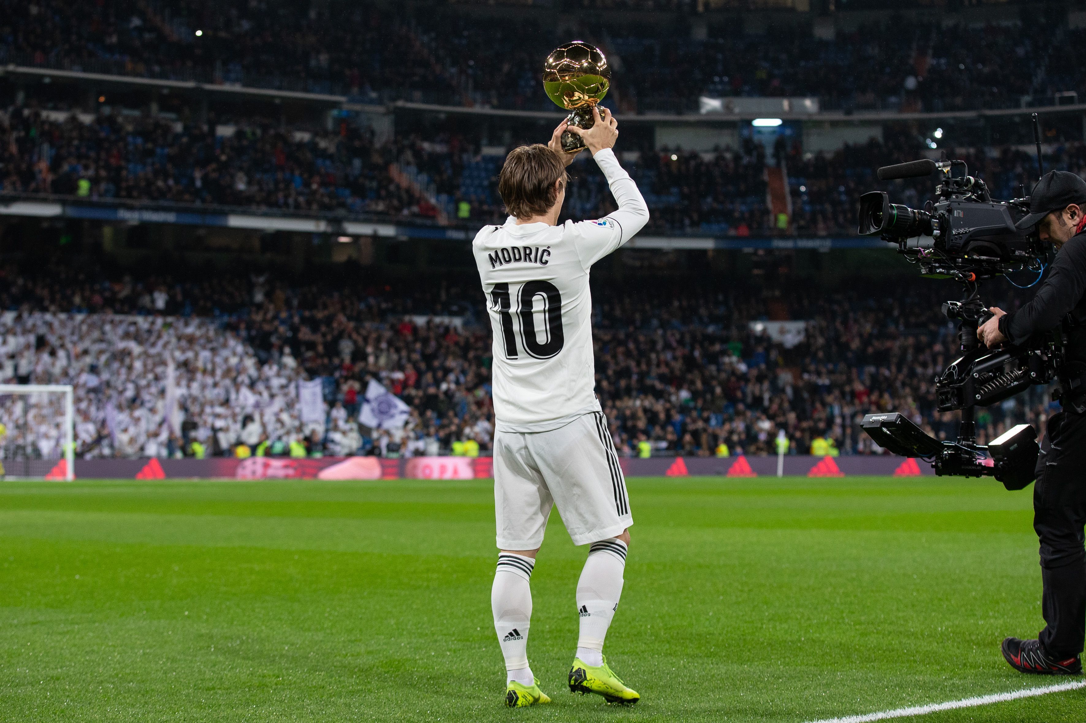 尼日利亚11月大名单：奥斯梅恩、卢克曼、丘库埃泽在列