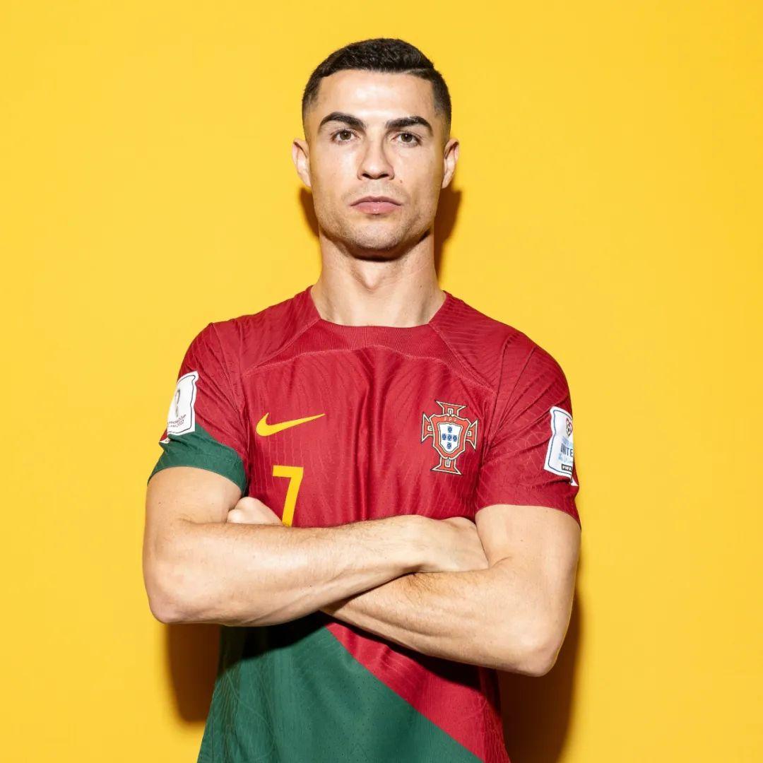 巧合！库里兄弟二人勇士生涯首秀均砍下14分