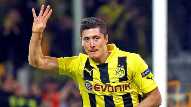 竟是“熟人”？被肘击的奥谢2021年因干扰C罗点球被打一巴掌