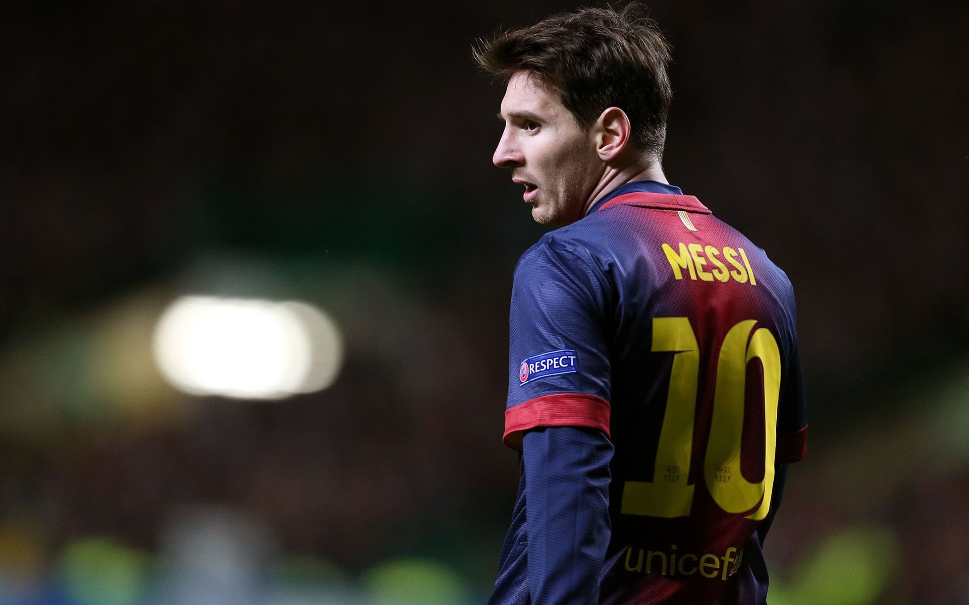 周末与凯塞多的对位？赖斯：我们是不同位置，我对他充满敬意