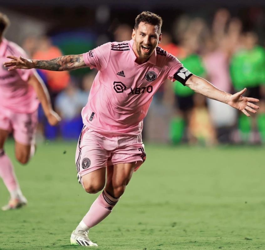 NBA：湖人险胜火箭 詹姆斯砍下35分