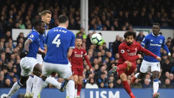 王哲林17分 CBA俱乐部杯上海男篮111-72战胜四川 杜智博23分